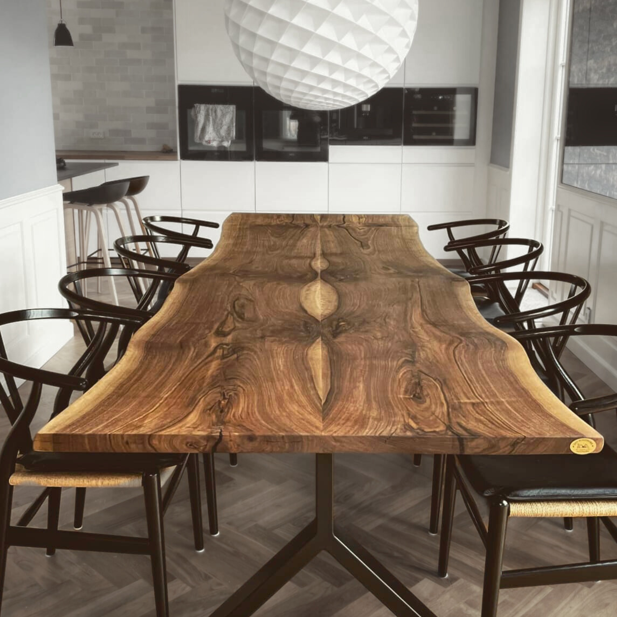 Fransk valnød Plankeborde: 2 planker (Inspirations bord)