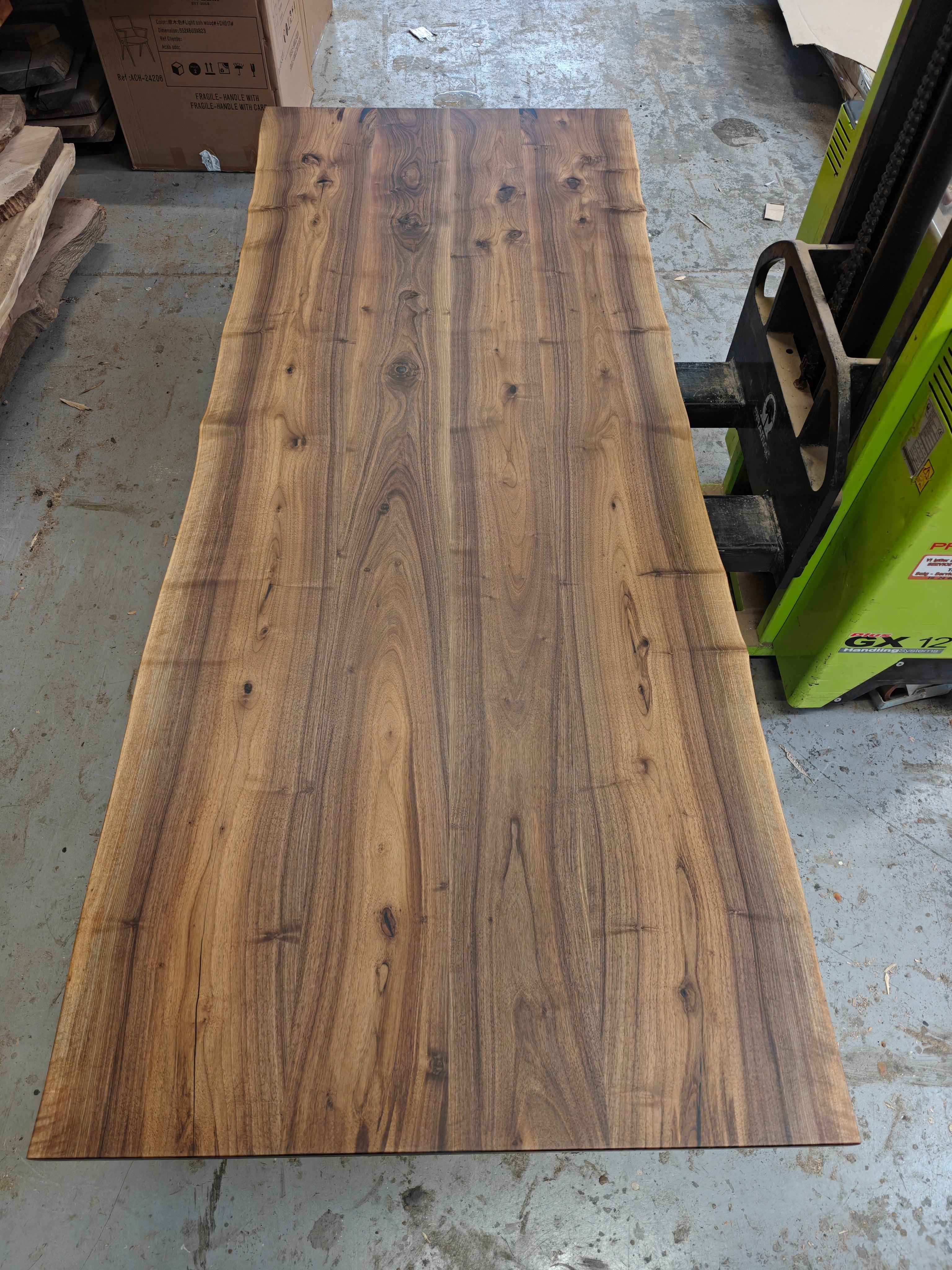 PLANKEBORD | FRANSK VALNØD | 300 x 105 cm