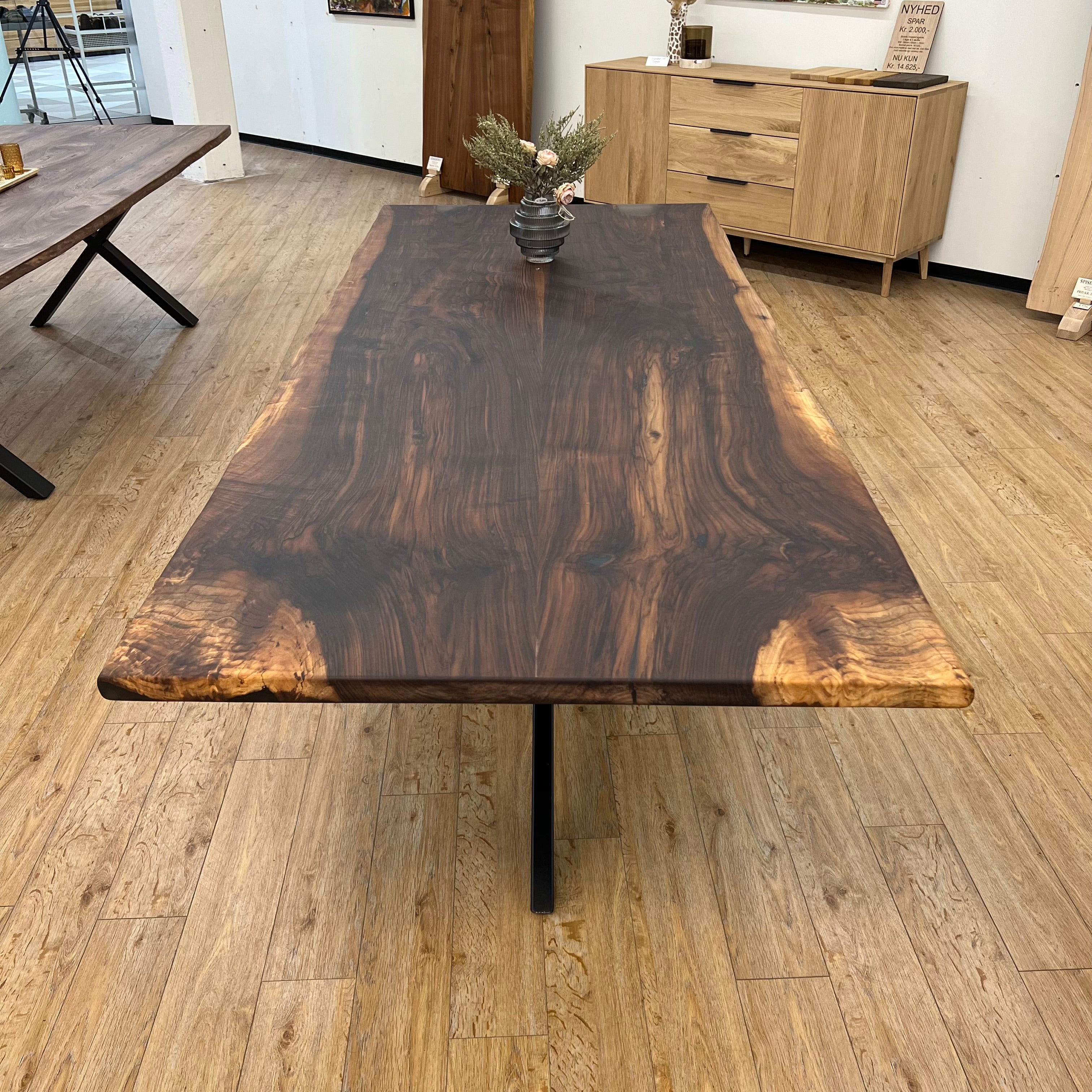 PLANKEBORD | SORT VALNØD | 240CM X 95-100CM