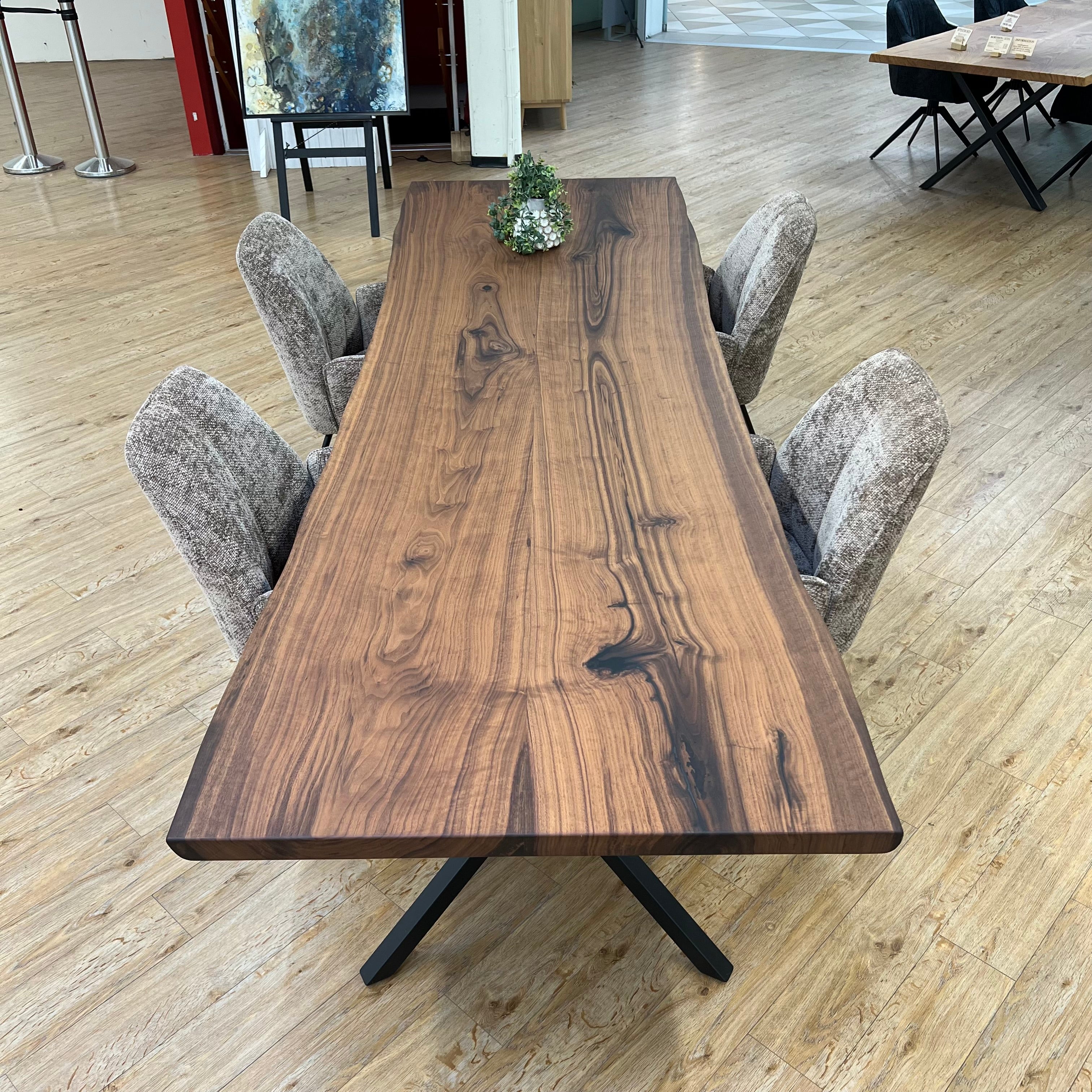 PLANKEBORD | Valnød | 300CM X 90-95CM