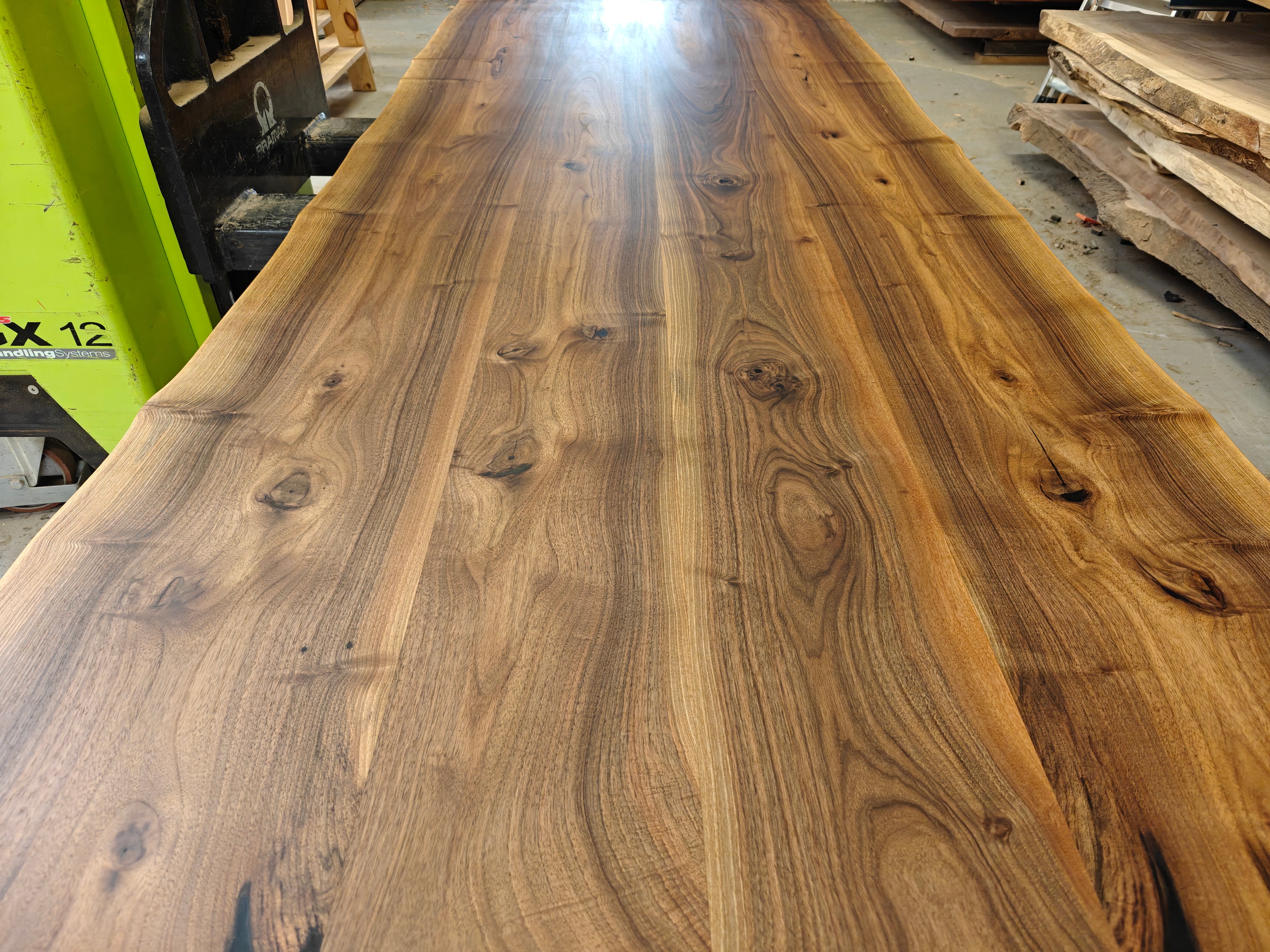 PLANKEBORD | FRANSK VALNØD | 300 x 105 cm