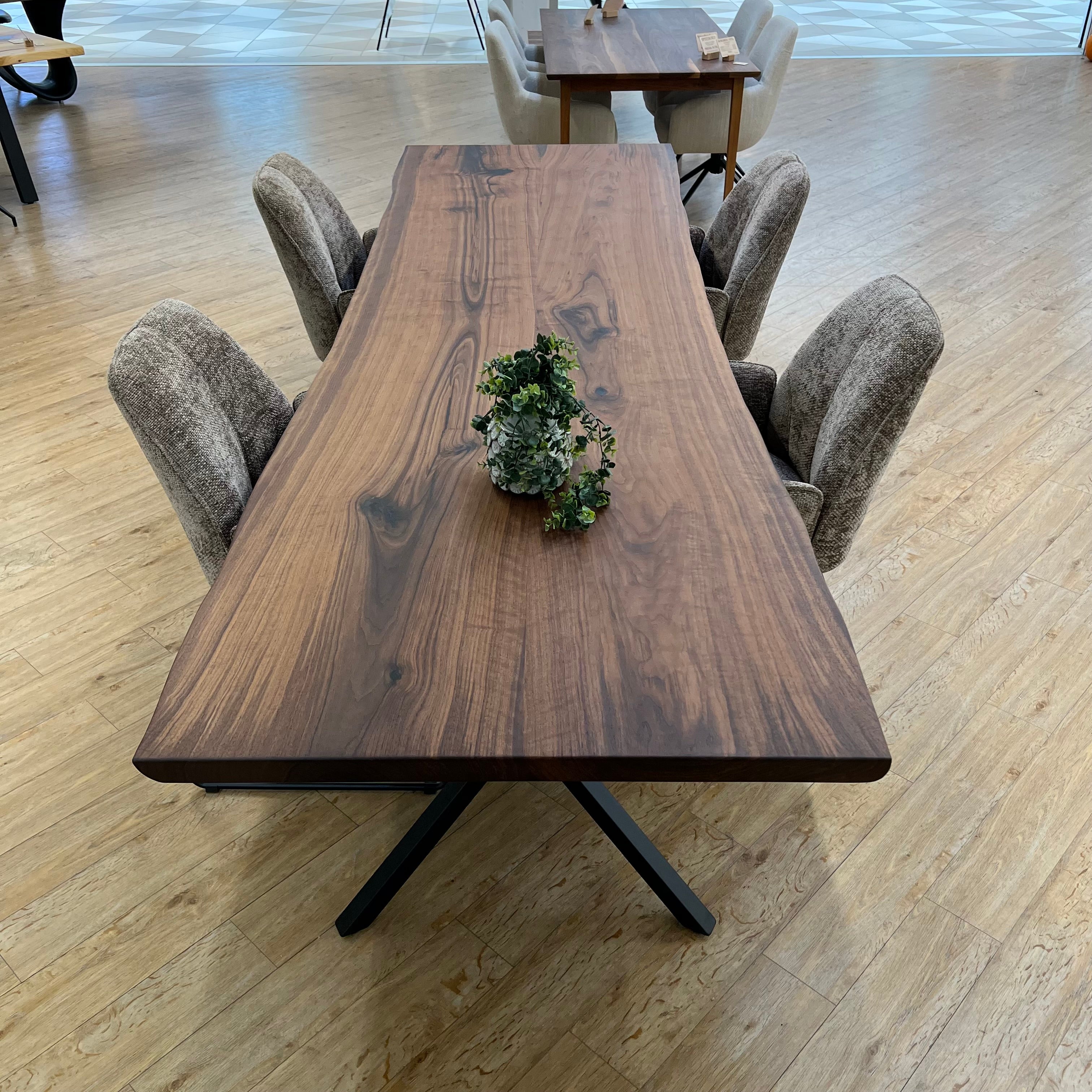 PLANKEBORD | Valnød | 300CM X 90-95CM